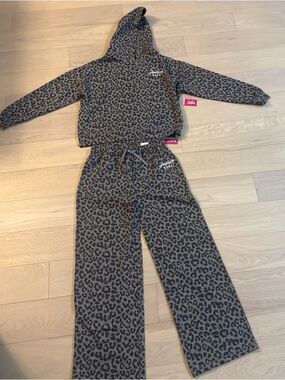 Justice Girls' Gray Leopard Print Hooded Set- Size 16/18 NWT